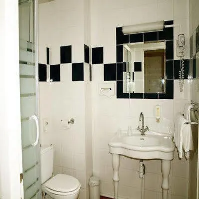 Hôtel Adonis Marseille Vieux Port France